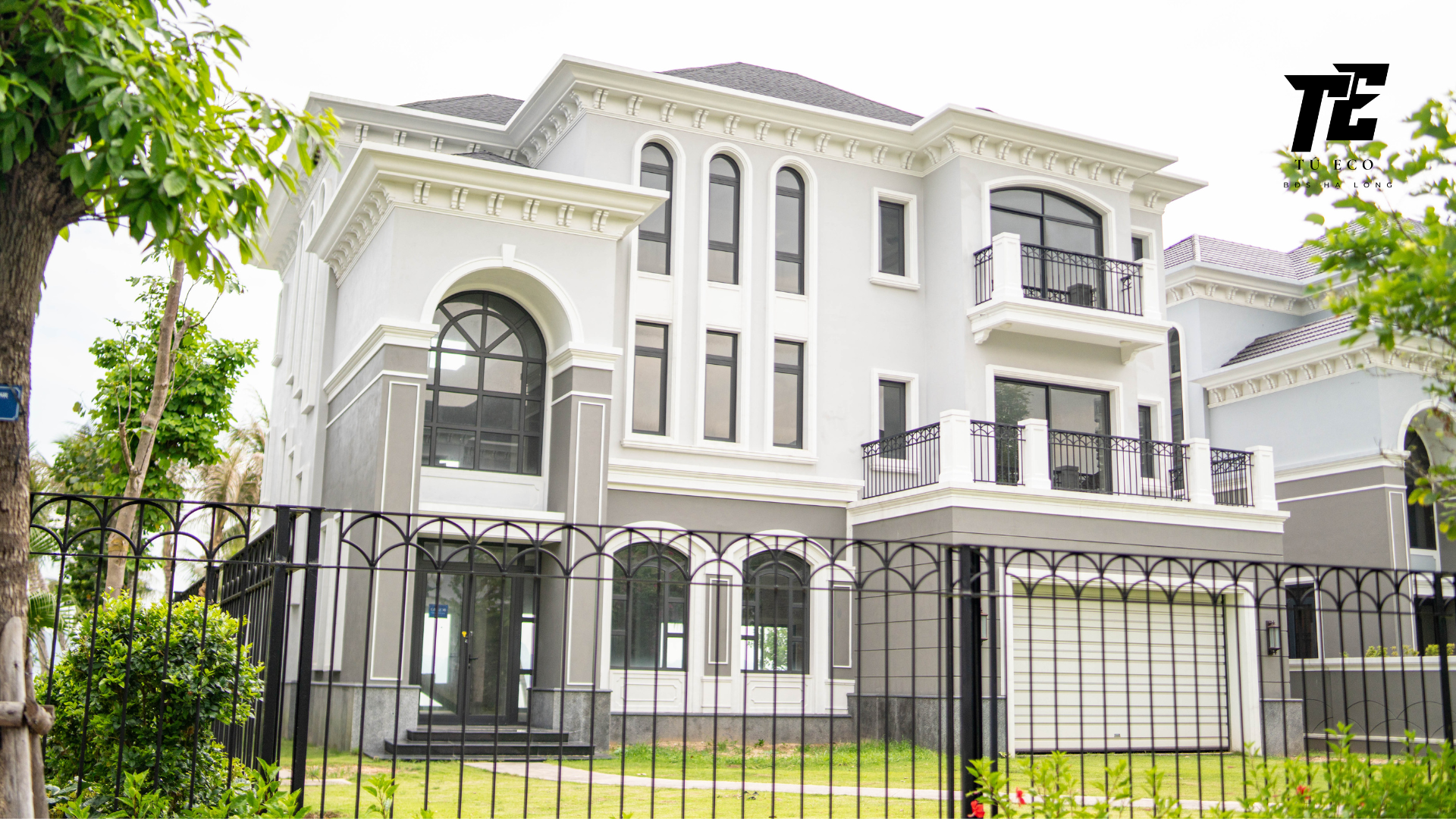 Biệt thự biển Grand Bay Halong Villas